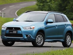 2010款 2.0 CVT 四驱 劲酷版5座