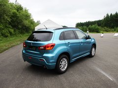 2010款 2.0 CVT 四驱 劲酷版5座