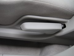2010款 1.6L 自动 超值型