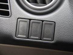 2010款 1.6L 自动 超值型