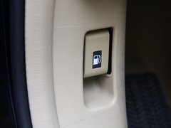 2010款 2.0L 自动 四驱经典版 5座