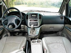 2010款 Q3 2.0L 手动 7座标准版