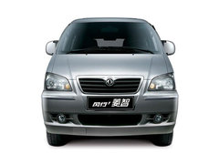 2010款 Q3 2.0L 手动 7座标准版