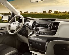 2011款 3.5L 自动 四驱 7座