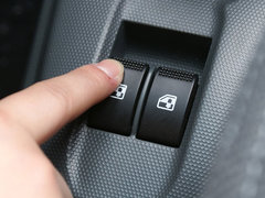 2010款 1.0L 手动 标准型