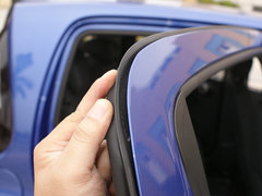 2010款 1.0L 手动 标准型