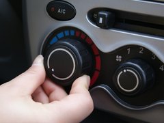 2010款 1.0L 手动 标准型