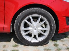 2010款 1.5L 手动 豪华型