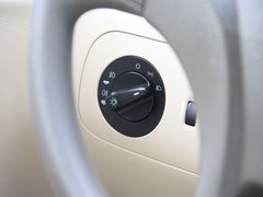 2010款 1.5L 手动 豪华型