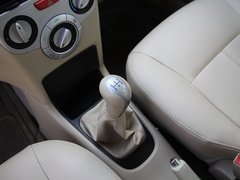 2010款 1.5L 手动 豪华型