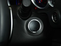 2010款 2.0L 自動(dòng) 豪華版