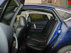 2010款 2.0L 自动 豪华版