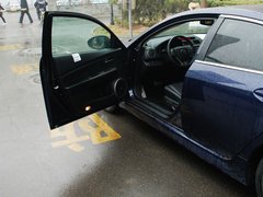 2010款 2.0L 自动 豪华版