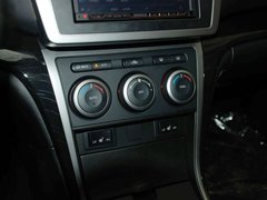 2010款 2.0L 自动 豪华版