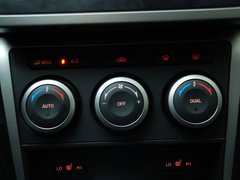 2010款 2.0L 自动 豪华版