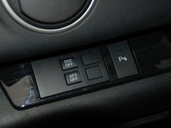 2010款 2.0L 自动 豪华版