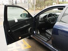 2010款 2.0L 自动 豪华版