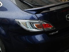 2010款 2.0L 自动 豪华版
