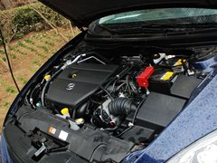 2010款 2.0L 自动 豪华版