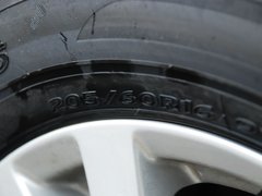 2010款 2.0L 自动 豪华版