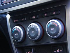 2010款 2.0L 自动 豪华版