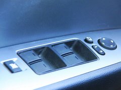 2010款 2.0L 自动 豪华版
