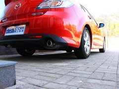 2010款 2.0L 自動 豪華版