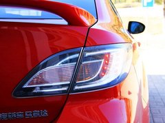 2010款 2.0L 自动 豪华版