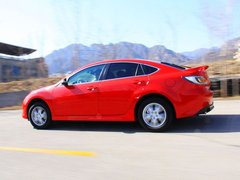 2010款 2.0L 自动 豪华版