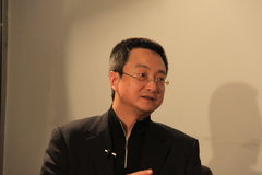 2010款 2.0L 自動(dòng) 豪華版