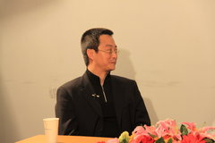 2010款 2.0L 自動(dòng) 豪華版
