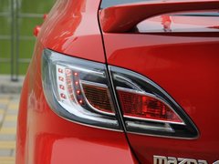 2010款 2.0L 自动 豪华版