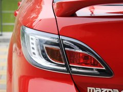 2010款 2.0L 自动 豪华版