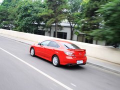 2010款 2.0L 自动 豪华版