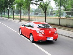 2010款 2.0L 自动 豪华版
