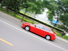 2010款 2.0L 自动 豪华版
