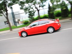 2010款 2.0L 自动 豪华版