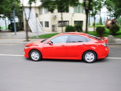 2010款 2.0L 自动 豪华版