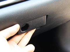 2010款 2.0L 自動(dòng) 豪華版