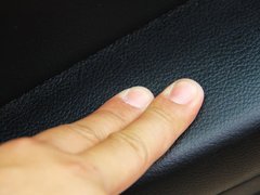 2010款 2.0L 自動(dòng) 豪華版