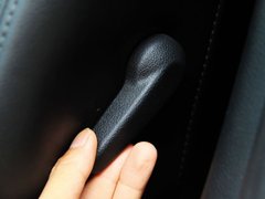 2010款 2.0L 自動(dòng) 豪華版