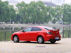 2010款 2.0L 自动 豪华版
