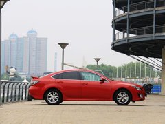2010款 2.0L 自动 豪华版