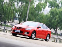 2010款 2.0L 自动 豪华版