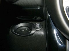 2011款 1.6T 自动 COOPER S ALL4版 5座