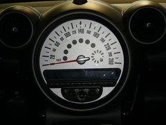2011款 1.6T 自动 COOPER S ALL4版 5座