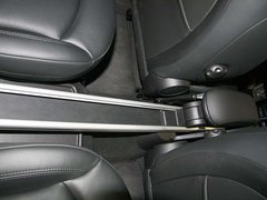 2011款 1.6T 自动 COOPER S ALL4版 5座