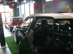 2011款 1.6T 自动 COOPER S ALL4版 5座