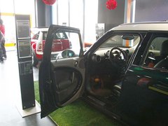 2011款 1.6T 自动 COOPER S ALL4版 5座