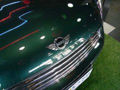 2011款 1.6T 自动 COOPER S ALL4版 5座